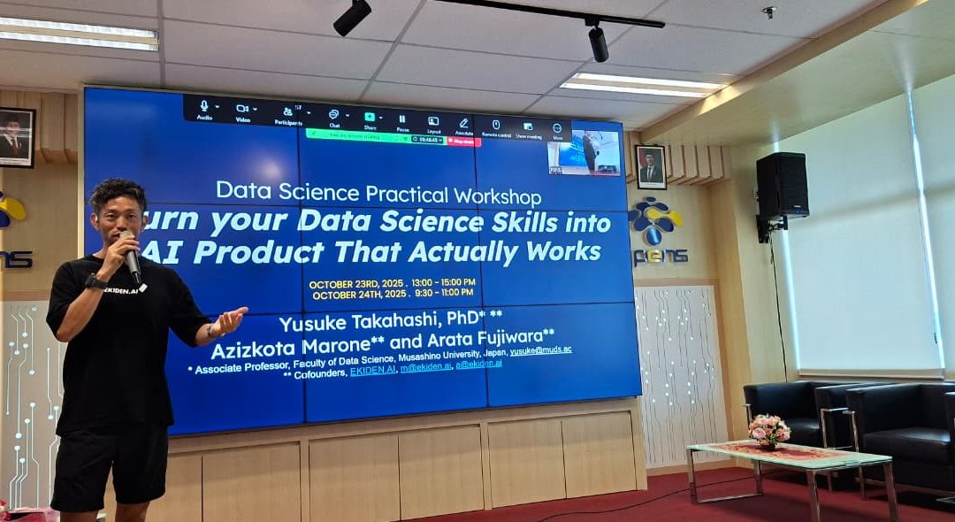 Kuliah Tamu : Turning Data Science Skills into AI Product